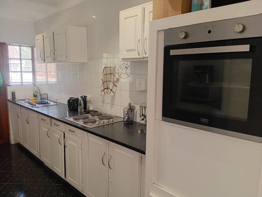 To Let 3 Bedroom Property for Rent in Beacon Bay North Eastern Cape